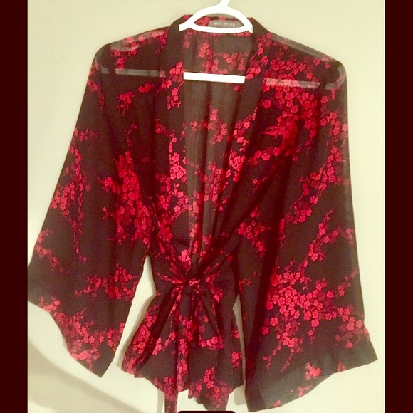 Suzy Shier - kimono style blouse - Picture 1 of 1